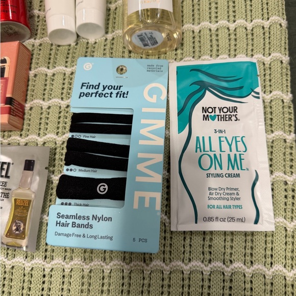 Hair Bundle! - Picture 4 of 5